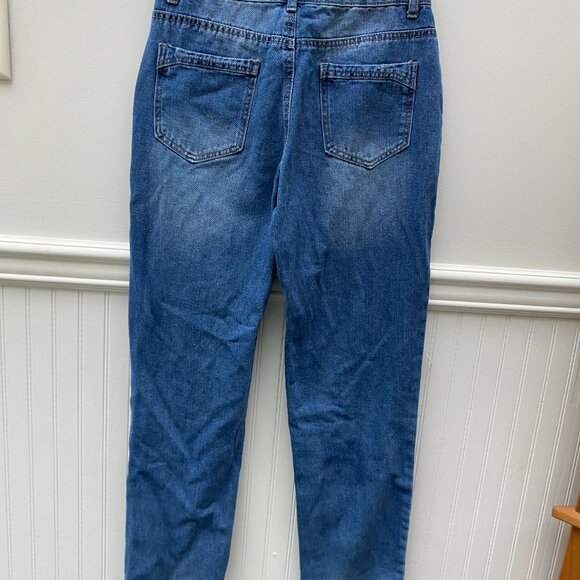 Heavily Distressed Boyfriend jeans size Medium - Picture 6 of 6